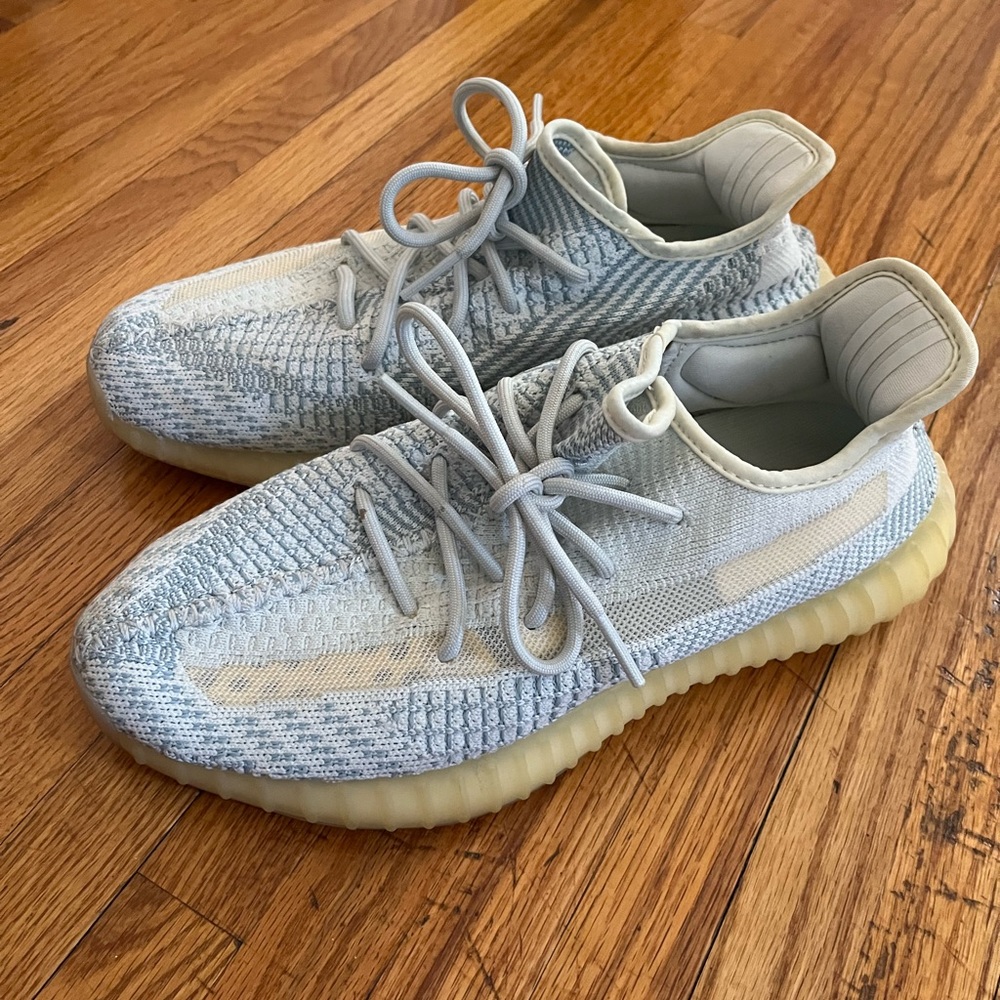 Yeezy Boost - Picture 4 of 5